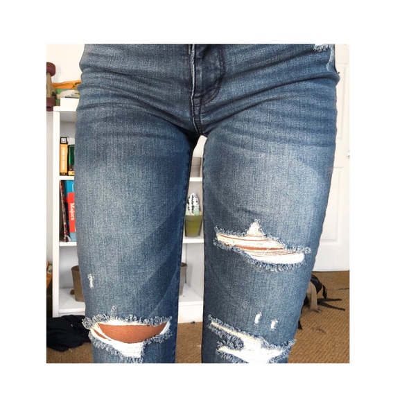 High Waisted Distressed Jeans - Picture 3 of 6